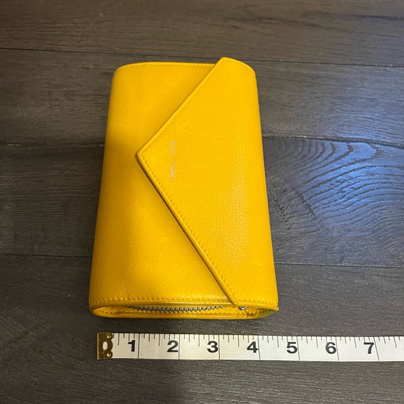 BALENCIAGA Yellow Clutch Wallet With Chain - Picture 8 of 15